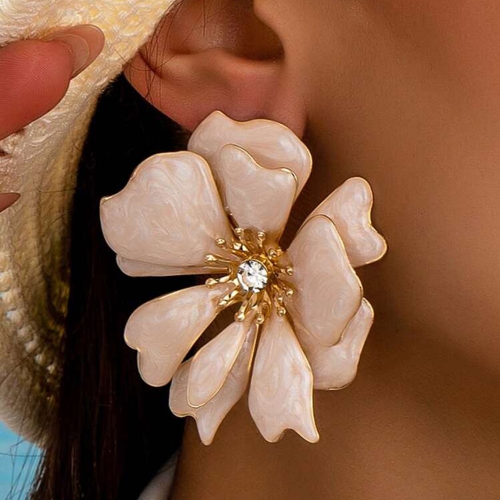 1 Pair Elegant & Versatile Enamel Crystal Flower Stud Earrings, Suitable